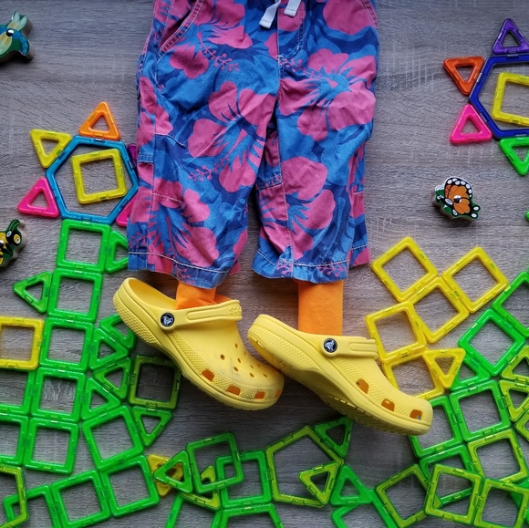 2011 ln/euc Mini Boden hibiscus board shorts size 6 - Picture 16 of 16